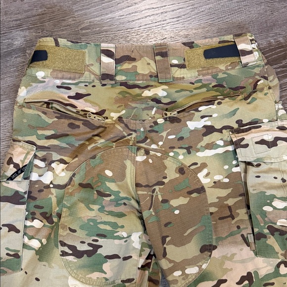 Crye Precision (34x30 // 34S) G3 Combat Pant with air flex knee pads - Picture 3 of 6